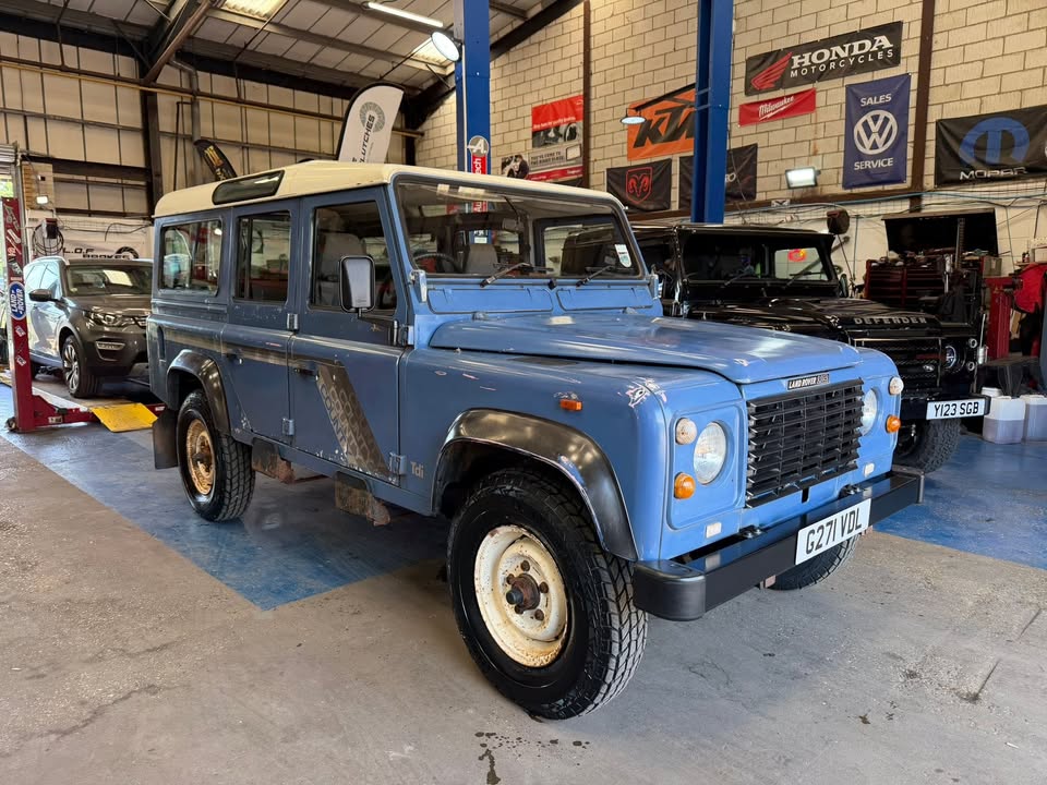 So very long story on this one followers Rescued this 110 Defender from... photo 19