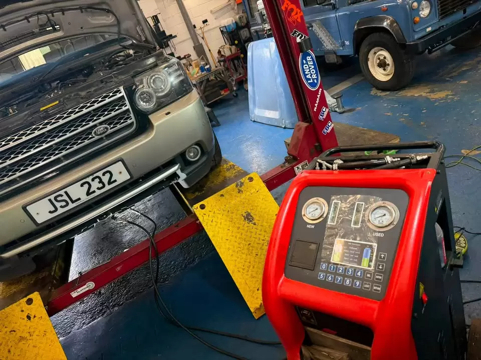 Range Rover L322 Workshop Record workshop photo 9